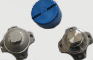 4 Prong Adaptor with pyramid